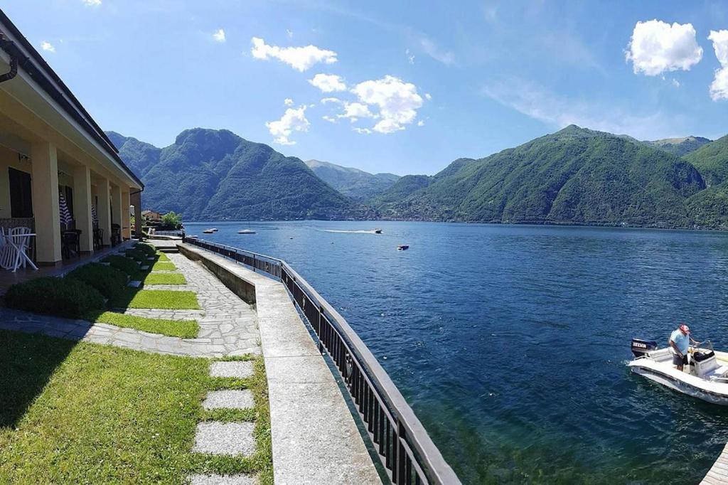 Apartments Paganini Леццено Екстер'єр фото