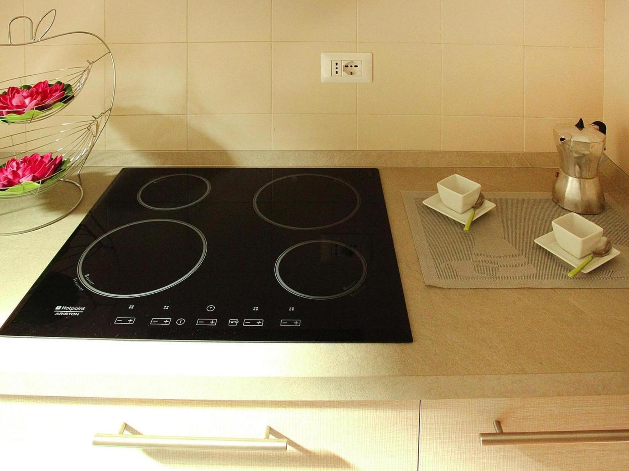 Apartments Paganini Леццено Екстер'єр фото